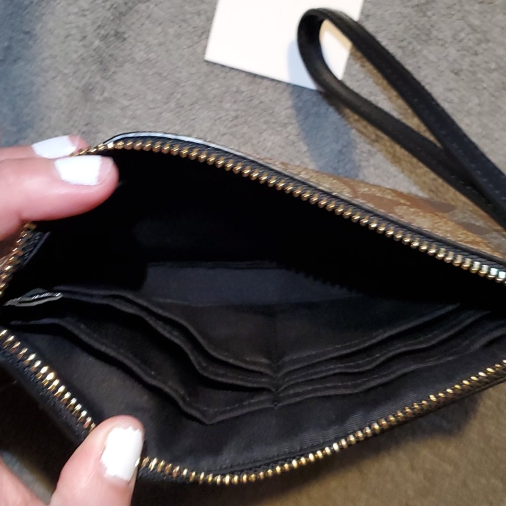 Coach zip long brown monogram Wristlet  wallet - Picture 3 of 7